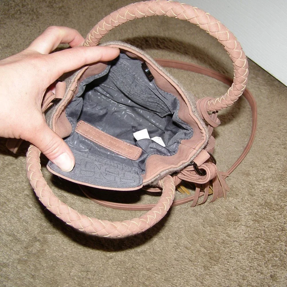 NEW Cute DANIELLE NICOLE Crossbody Bag w/Tassel - Picture 9 of 13